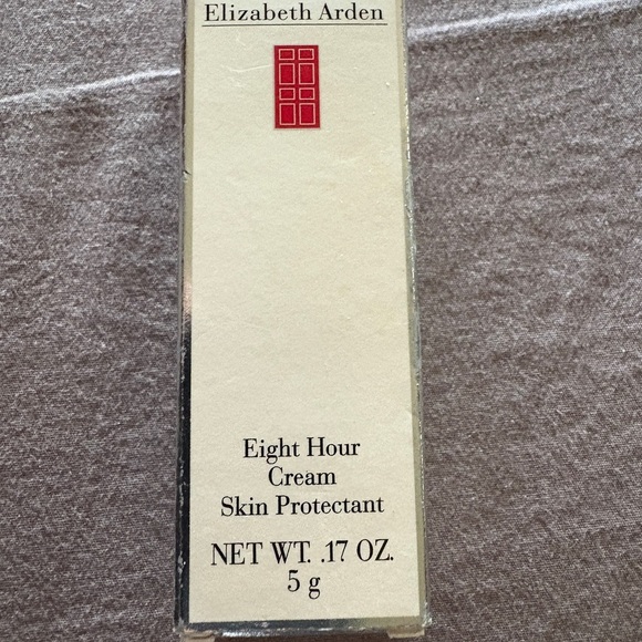Elizabeth Arden Cream Skin Protectant - Classic White and Red - Picture 1 of 1